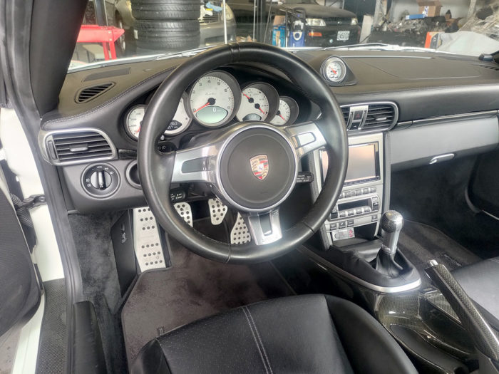 911 Turbo Interior